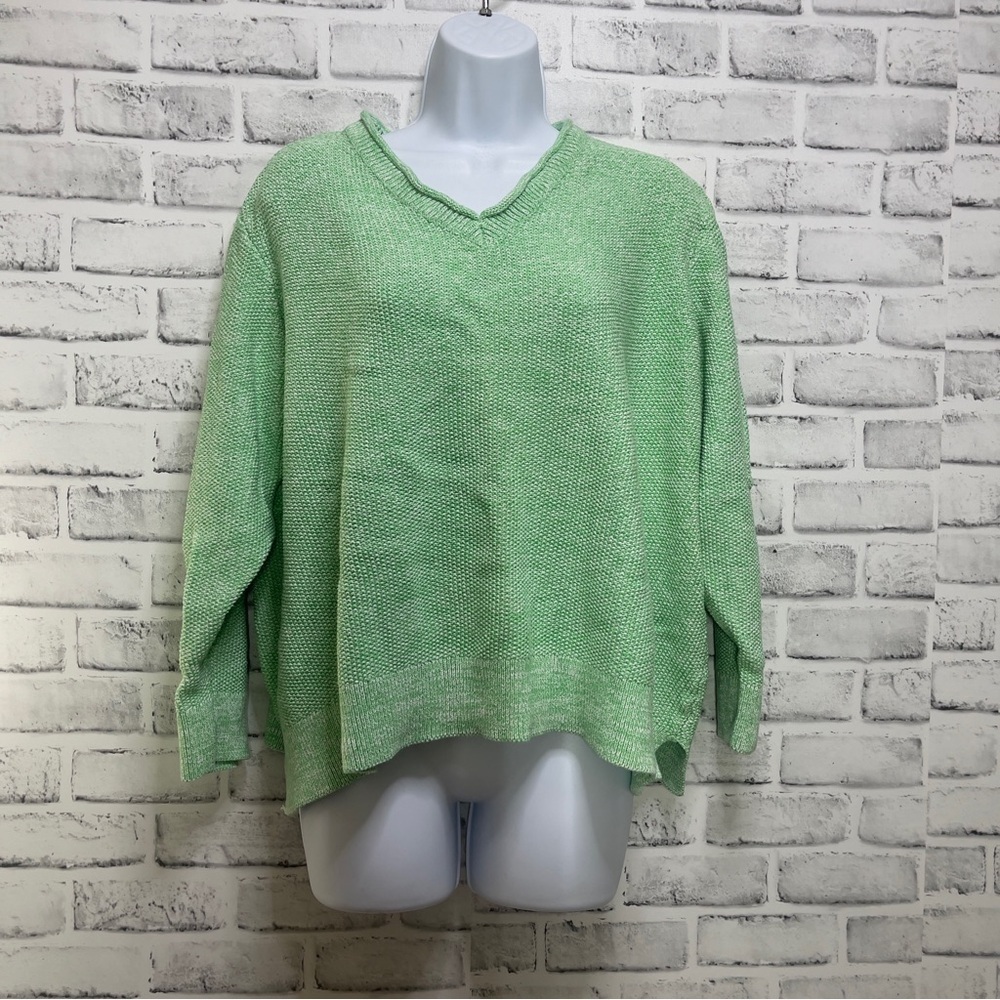 Croft & Barrow Woman’s V-Neck Light Green Sweater 3X